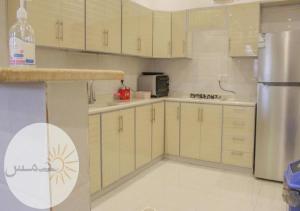 Η κουζίνα ή μικρή κουζίνα στο Shams W Qamar Chalets