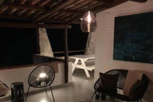 Posedenie v ubytovaní Boutique apartment with beach within walking distance, near Tropea