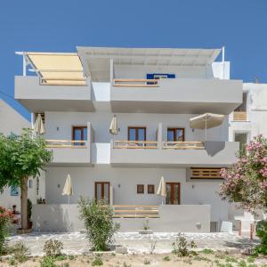Gallery image of Panormos Hotel and Studios in Naxos Chora