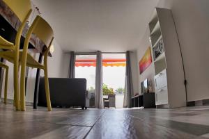 A television and/or entertainment centre at Geremy's boutique vivienda VV A-38-4-2068