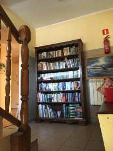 The library in the homestay