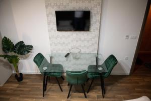 Μια τηλεόραση ή/και κέντρο ψυχαγωγίας στο Apartmani Jović