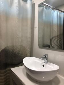 Koupelna v ubytování Karidis Hotel