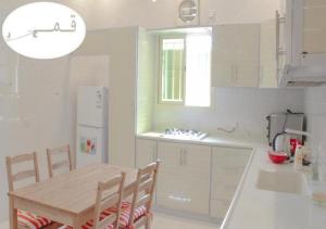 Η κουζίνα ή μικρή κουζίνα στο Shams W Qamar Chalets