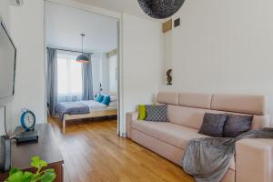 Część wypoczynkowa w obiekcie Dworzec Centralny P&O Serviced Apartments