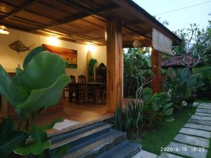 Zahrada ubytování Harris surf villa