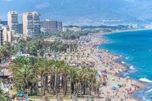 Kép New! La Nogalera con aparcamiento szállásáról Torremolinosban a galériában