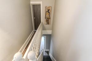 Mynd úr myndasafni af ☆☆ Modern Coed Dorm in Reading ☆☆ í Reading