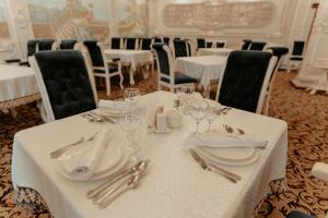Restaurace v ubytování Astor Hotel