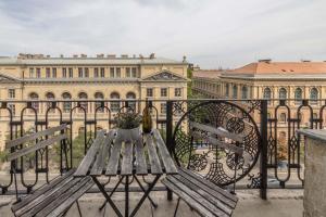 Fotografia z galérie ubytovania Astoria Balcony Apartment v Budapešti