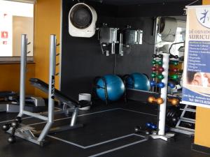 Centrum fitness w obiekcie JK Apart Hotel - Kubitschek Plaza