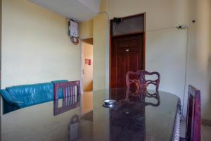 Posezení v ubytování RedDoorz near Universitas Diponegoro Semarang 2