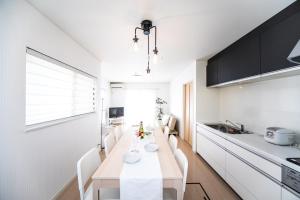 Una cocina o kitchenette en Yokkaichi Hazunaka Hotel