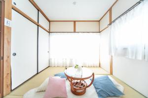 Un lugar para sentarse en Yokkaichi Hazunaka Hotel