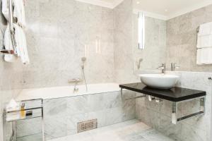 Ένα μπάνιο στο Elite Hotel Mollberg