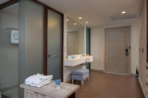 Een badkamer bij Springfield @Sea Resort & Spa