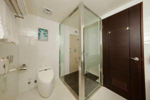 Koupelna v ubytování Arsma Hotel