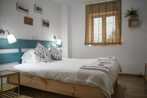 ロレドにあるLatas Surf Lodgeのギャラリーの写真