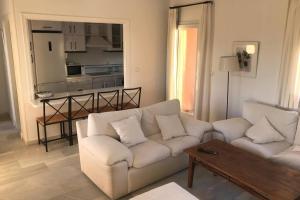 Atpūtas zona naktsmītnē Precioso apartamento muy cerca de la playa