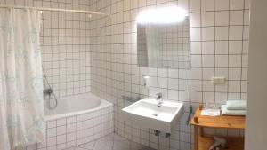Vonios kambarys apgyvendinimo įstaigoje Schlossbrauerei Weinberg - Erste oö. Gasthausbrauerei