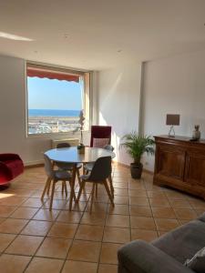 Photo de la galerie de l'établissement T2 VUE IMPRENABLE SUR CASSIS, à Cassis
