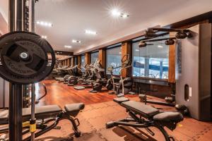Posilňovňa alebo fitness centrum v ubytovaní Hotel Gołębiewski Białystok
