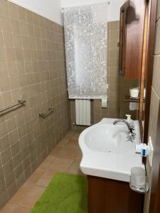 Een badkamer bij tenuta acquaviva