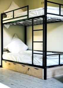 
Двухъярусная кровать или двухъярусные кровати в номере Hostel Arbat 42
