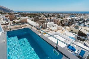 Bazen v nastanitvi oz. blizu nastanitve Lux house with outdoor jacuzzi and sea view in Santorini
