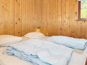 Postel nebo postele na pokoji v ubytování Lakefront Retreat in Sohojlandet - By Traum Ferienwohnungen