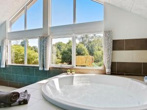 Koupelna v ubytování Luxury Retreat by Hvidbjerg Beach - By Traum Ferienwohnungen