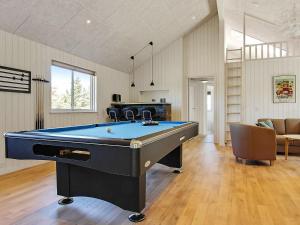 Biliár nebo kulečník v ubytování Luxury Retreat in Blavand - By Traum Ferienwohnungen + 16 fotografií