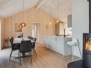 Fotografie z fotogalerie ubytování 10 person holiday home in Hasselberg v destinaci Kappeln