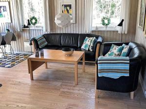 Posezení v ubytování 4 person holiday home in Læsø-By Traum + 13 fotografií