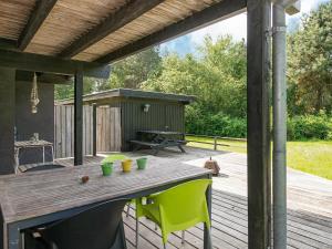 Skødshoved StrandにあるThree-Bedroom Holiday home in Knebel 28のギャラリーの写真