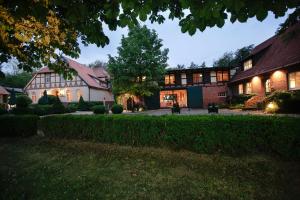 Taman di luar Hotel zur Kloster-Mühle