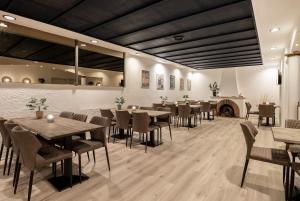 Restaurace v ubytování Hotel Limfjorden + 25 fotografií