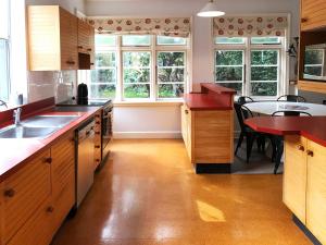 Imagine din galeria proprietății Art Deco Delight în Dunedin