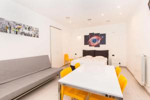 Gallery image of Mole Antonelliana & Royal Gardens Cozy Studio in Turin +23 photos