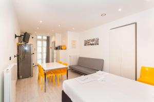 Gallery image of Mole Antonelliana & Royal Gardens Cozy Studio in Turin