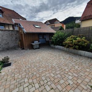 Budova, kde se vila nachází
