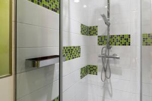Zdjęcie z galerii obiektu Maravilloso Apartamento 2H 2B Malasaña - Gran Via w Madrycie