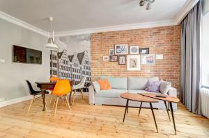Posedenie v ubytovaní Apartments Old Town Dluga & by Noclegi Renters