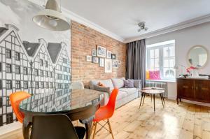 Posedenie v ubytovaní Apartments Old Town Dluga & by Noclegi Renters