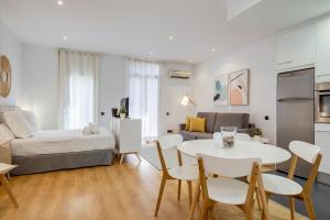Posedenie v ubytovaní Feelathome Center Apartments