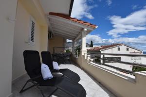 Ein Balkon oder eine Terrasse in der Unterkunft Apartmani Joško Duće - Omiš