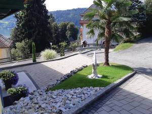 Κήπος έξω από το Lucashof Millstättersee