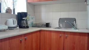Kuchyň nebo kuchyňský kout v ubytování Panos and Chrisas House