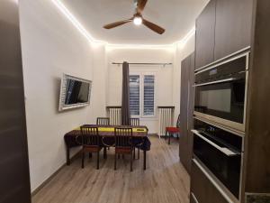 Kuchyň nebo kuchyňský kout v ubytování Apartaments Vicus 3 con vistas a la Plaza Mayor de Vic