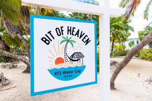 Certifikát, hodnocení, plakát nebo jiný dokument vystavený v ubytování Bit of Heaven by Grand Cayman Villas